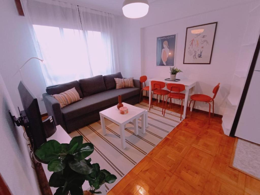 Apartamento Maura 2 Dormitorios Овьедо Экстерьер фото