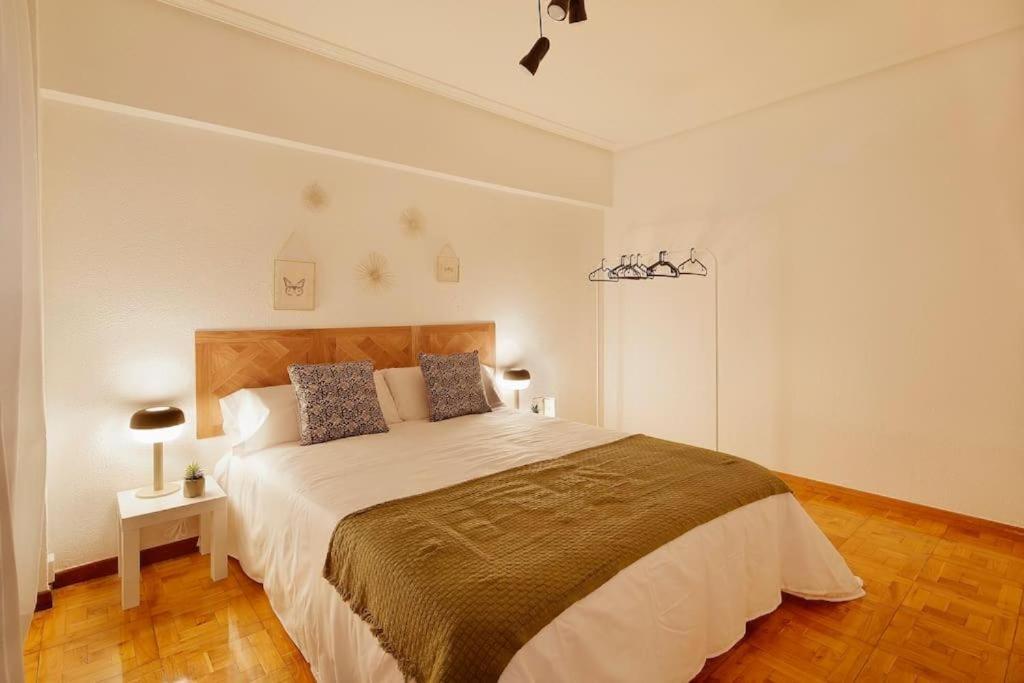 Apartamento Maura 2 Dormitorios Овьедо Экстерьер фото