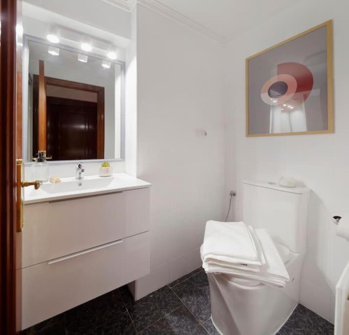 Apartamento Maura 2 Dormitorios Овьедо Экстерьер фото