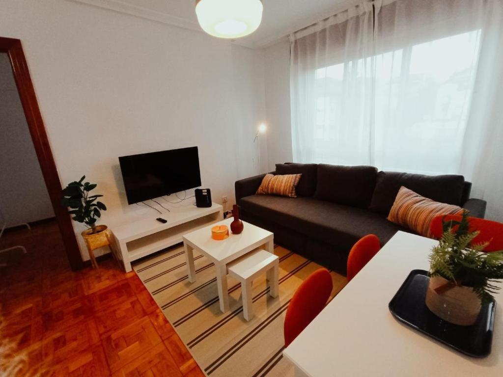 Apartamento Maura 2 Dormitorios Овьедо Экстерьер фото